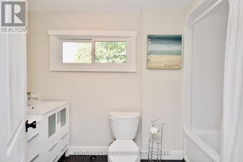 13 Cherry Street, Collingwood, ON - Indoor Photo Showing Bathroom