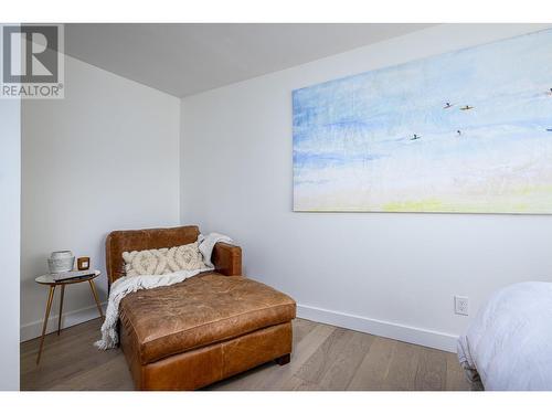 6495 Cardinal Road, Vernon, BC - Indoor Photo Showing Bedroom