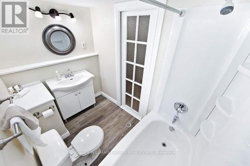 362 Rosedale Drive, Whitby, ON - Indoor Photo Showing Bathroom
