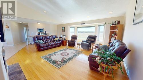 6678 Barrette Road, Fort St. John, BC - Indoor Photo Showing Living Room