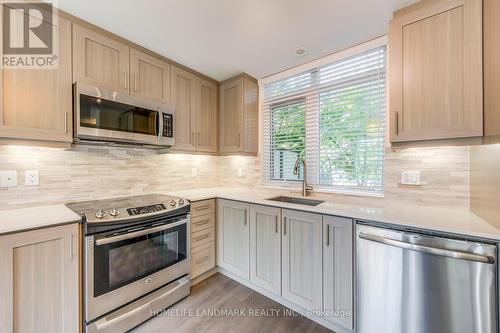 112 - 365 Beecroft Road, Toronto, ON - Indoor Photo Showing Kitchen With Upgraded Kitchen