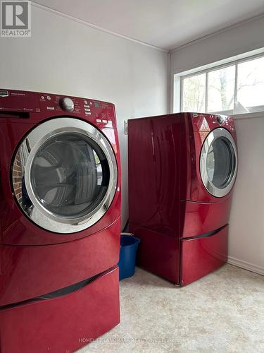 294 Buena Vista Avenue, Oshawa, ON - Indoor Photo Showing Laundry Room
