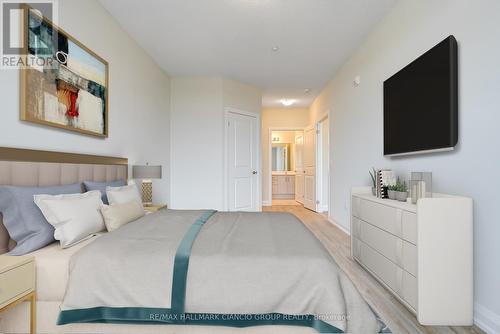 703 - 5917 Main Street, Whitchurch-Stouffville, ON - Indoor Photo Showing Bedroom