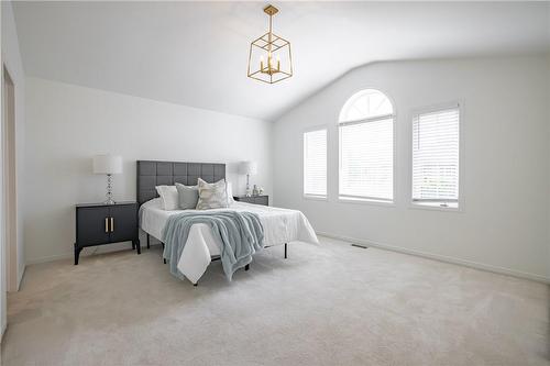1309 Blanshard Drive, Burlington, ON - Indoor Photo Showing Bedroom