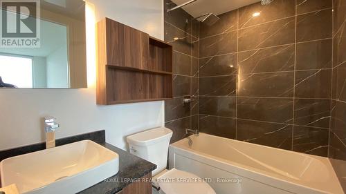 4309 - 501 Yonge Street, Toronto, ON - Indoor Photo Showing Bathroom