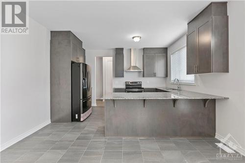 158 Aubrais Crescent, Ottawa, ON - Indoor Photo Showing Kitchen