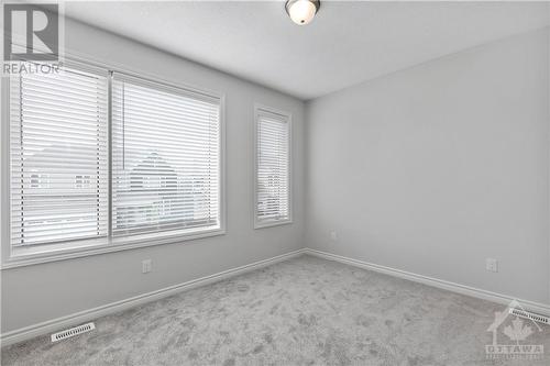 158 Aubrais Crescent, Ottawa, ON - Indoor Photo Showing Other Room