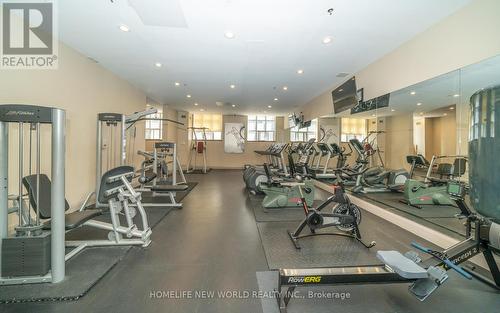 618 - 438 Richmond Street W, Toronto, ON - Indoor Photo Showing Gym Room