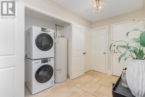 101 - 70 Elmsthorpe Avenue, Toronto, ON - Indoor Photo Showing Laundry Room