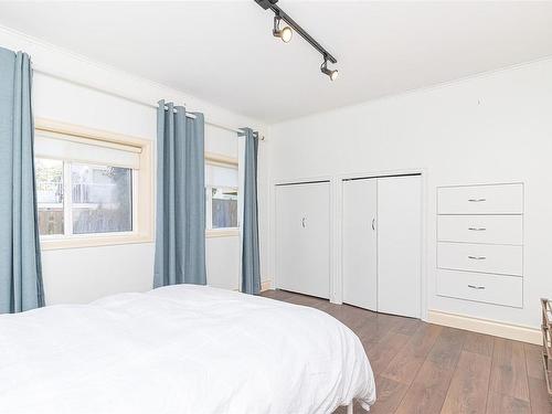 3546 Redwood Ave, Oak Bay, BC - Indoor Photo Showing Bedroom