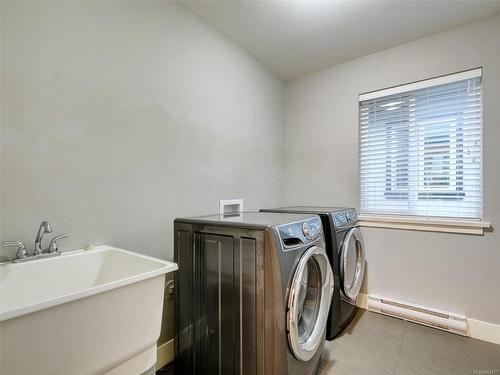 6516 Arranwood Dr, Sooke, BC - Indoor Photo Showing Laundry Room