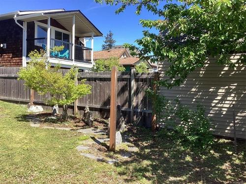 2723 Maryport Ave, Cumberland, BC - Outdoor