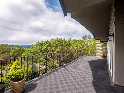 1219 Duke St, Saanich, BC - Outdoor With Balcony