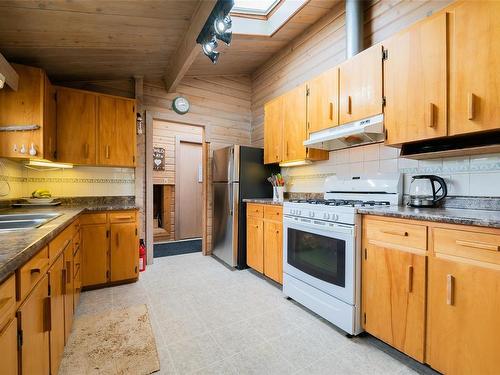 1397 Pilot Way, Nanoose Bay, BC - Indoor Photo Showing Kitchen