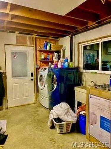 1250 Marine Dr Nw, Port Alice, BC - Indoor Photo Showing Laundry Room
