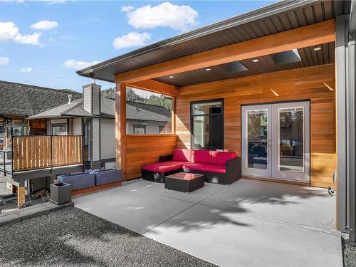 7337 Lakefront Pl, Lake Cowichan, BC - Outdoor With Deck Patio Veranda With Exterior