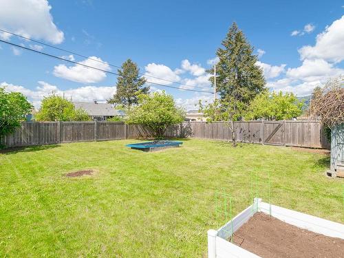 3908 11Th Ave, Port Alberni, BC - Outdoor With Backyard
