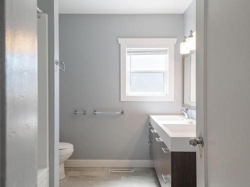 3908 11Th Ave, Port Alberni, BC - Indoor Photo Showing Bathroom