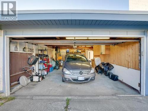 4045 Joyce Ave, Powell River, BC - Indoor Photo Showing Garage