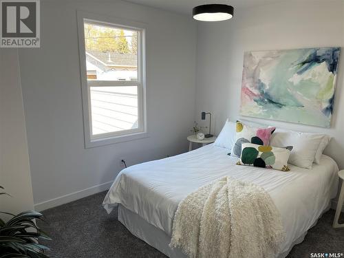 455 S Avenue S, Saskatoon, SK - Indoor Photo Showing Bedroom