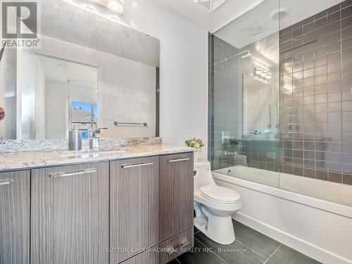 223 - 9471 Yonge Street, Richmond Hill, ON - Indoor Photo Showing Bathroom