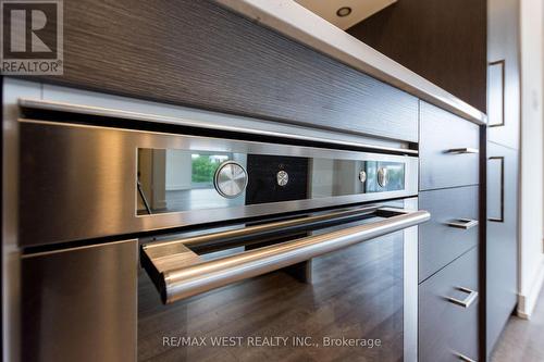 504 - 106 Dovercourt Road, Toronto, ON - Indoor Photo Showing Kitchen