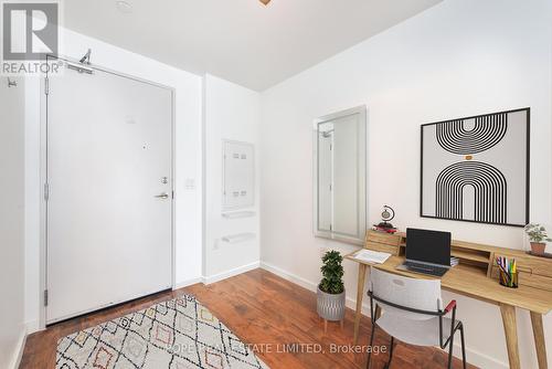 903 - 32 Trolley Crescent, Toronto, ON - Indoor Photo Showing Office