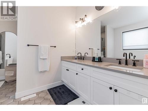 185 Sarsons Drive Drive Lot# 5, Coldstream, BC - Indoor Photo Showing Bathroom