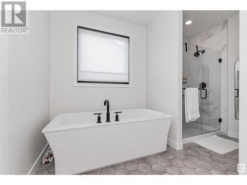 185 Sarsons Drive Drive Lot# 5, Coldstream, BC - Indoor Photo Showing Bathroom