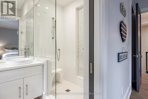108 Mason Boulevard, Toronto, ON - Indoor Photo Showing Bathroom