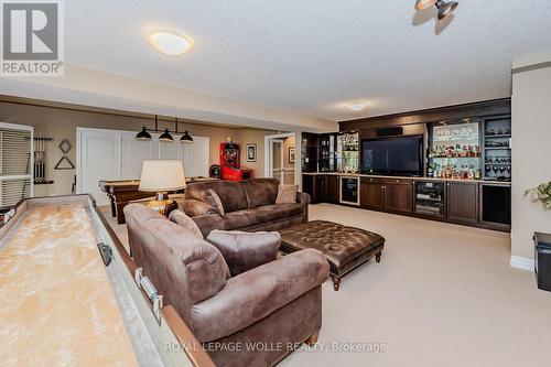 372 River Oak Place, Waterloo, ON - Indoor Photo Showing Living Room