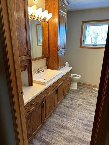 Swan River, Manitoba - Indoor Photo Showing Bathroom