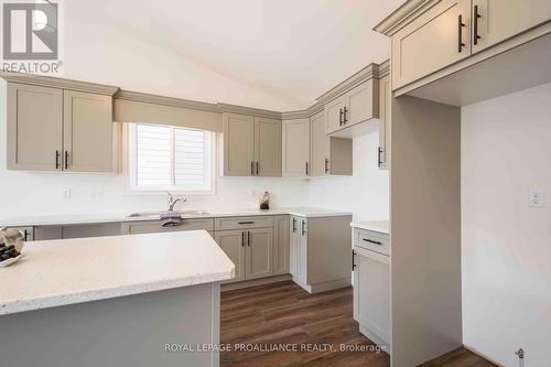 70 Stirling Crescent, Prince Edward County, ON - Indoor Photo Showing Kitchen