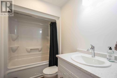 70 Stirling Crescent, Prince Edward County, ON - Indoor Photo Showing Bathroom