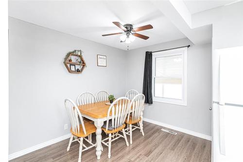 122 Gardiner Avenue West Avenue, Dunnville, ON - Indoor Photo Showing Dining Room