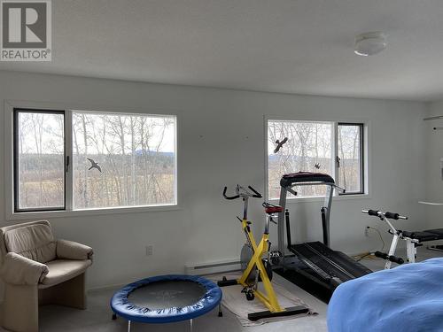 11722 Sinkut Creek Road, Vanderhoof, BC - Indoor Photo Showing Gym Room