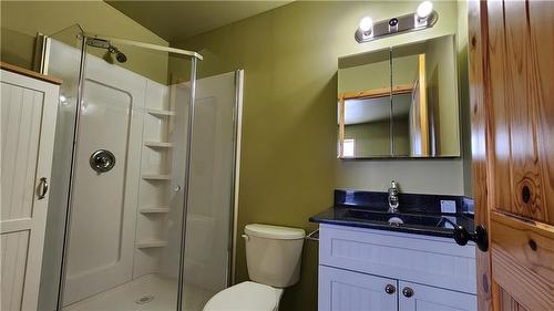 105 Mcnaughton Avenue, Brookdale, MB - Indoor Photo Showing Bathroom