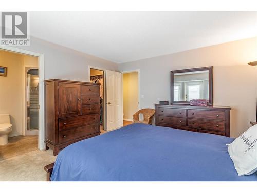 1125 Keyes Road, Kelowna, BC - Indoor Photo Showing Bedroom