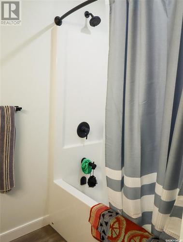 Pittville Acreage, Hazlet, SK - Indoor Photo Showing Bathroom