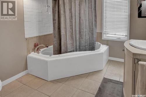 1565 Rae Street, Regina, SK - Indoor Photo Showing Bathroom