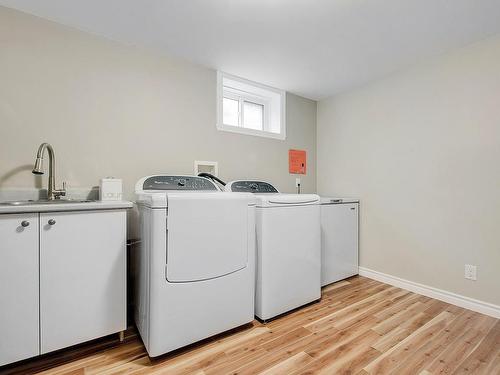 Laundry room - 13380 Rue Turcot, Mirabel, QC - Indoor Photo Showing Laundry Room