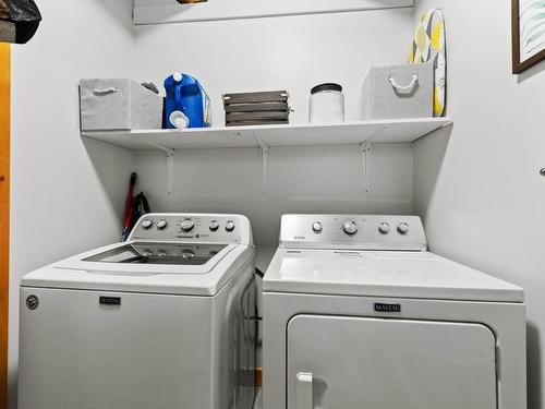2943 Piva Road, Kamloops, BC - Indoor Photo Showing Laundry Room