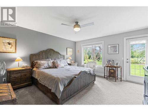 2170 Cambie Solsqua Road, Sicamous, BC - Indoor Photo Showing Bedroom