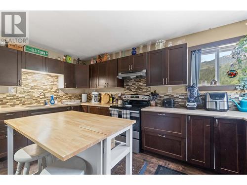 2170 Cambie Solsqua Road, Sicamous, BC - Indoor Photo Showing Kitchen