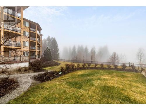 2532 Shoreline Drive Unit# 211, Lake Country, BC - Outdoor