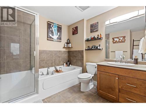 2532 Shoreline Drive Unit# 211, Lake Country, BC - Indoor Photo Showing Bathroom