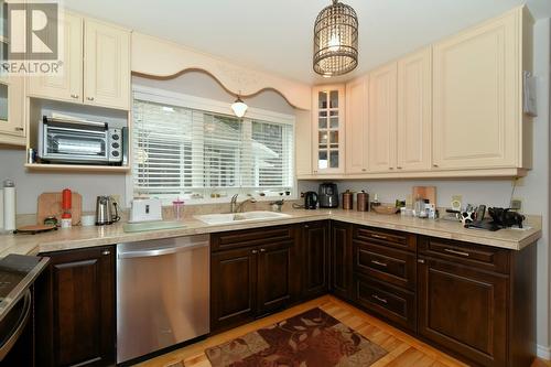 2572 Bayview Road, Blind Bay, BC - Indoor Photo Showing Kitchen With Double Sink