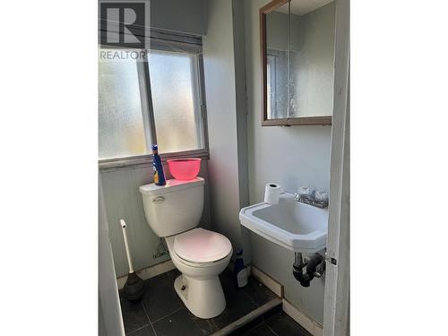 18 Heron Street, Kitimat, BC - Indoor Photo Showing Bathroom