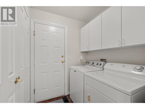 4222 Gallaghers Crescent, Kelowna, BC - Indoor Photo Showing Laundry Room