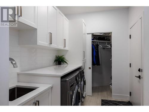 3338 Chocolate Lily Lane, Kelowna, BC - Indoor Photo Showing Laundry Room